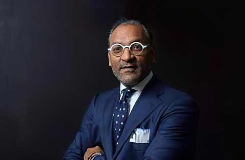Rawi Gadjradj, directeur van PNR Administraties Purmerend